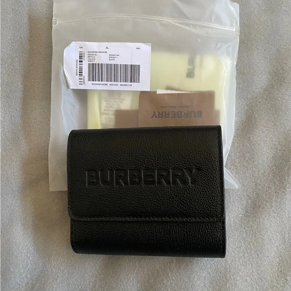 NWT Burberry Luna black grained leather small coin pouch snap wallet - Picture 2 of 6